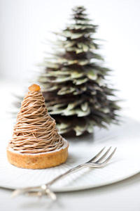 Le-Mont-Blanc-de-La-Patisserie-des-Reves_large