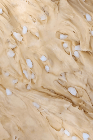 dough with white