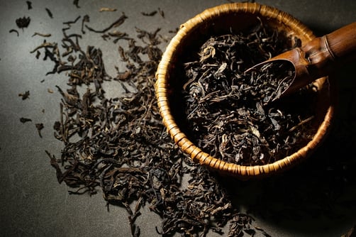 dried tea leaves