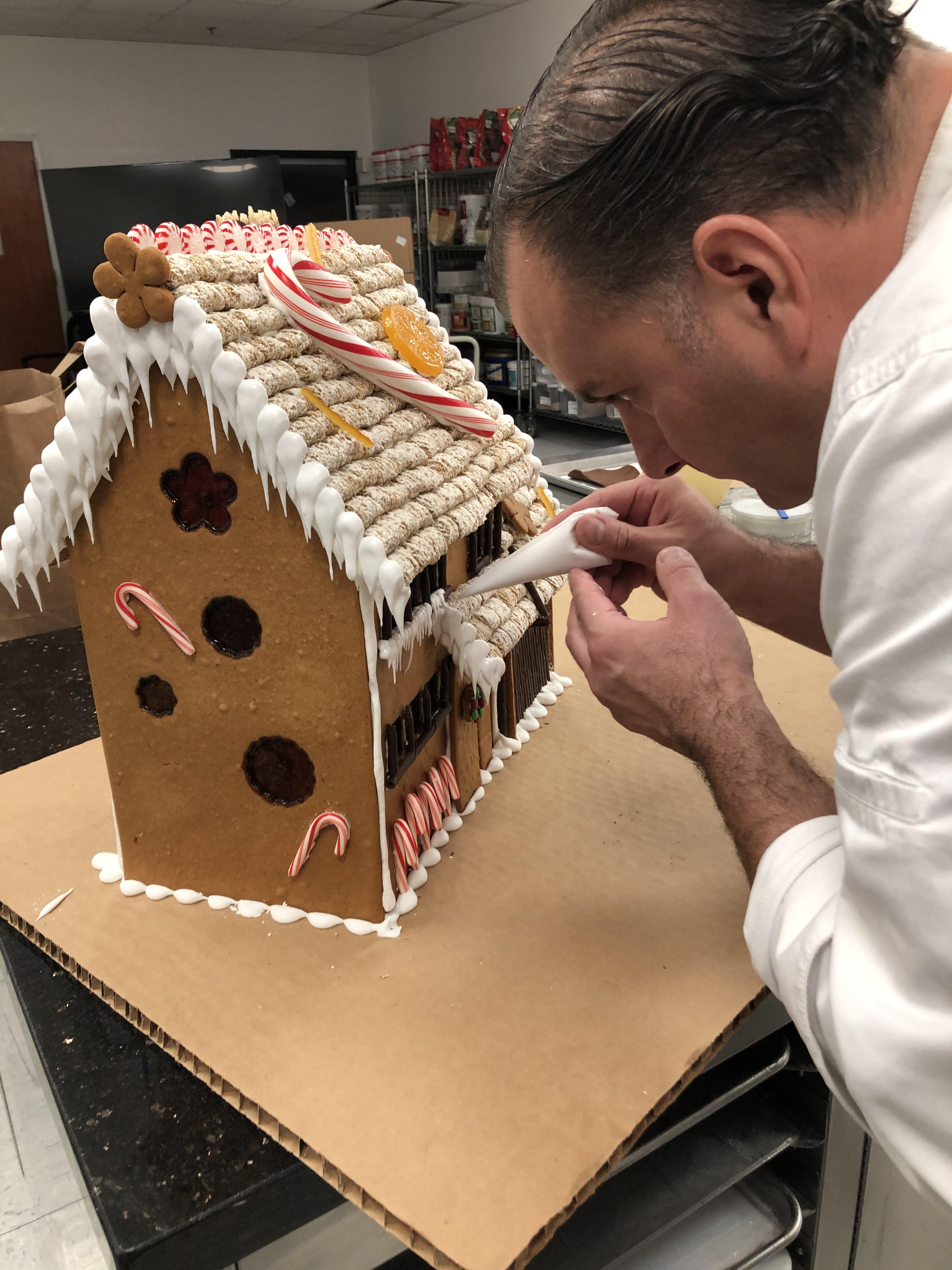 Gingerbread house 1