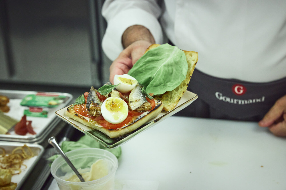 Pan Bagna with Egg | Paris Gourmet